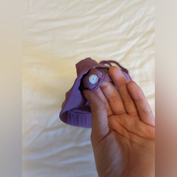 LULULEMON sports bra - Picture 3 of 3